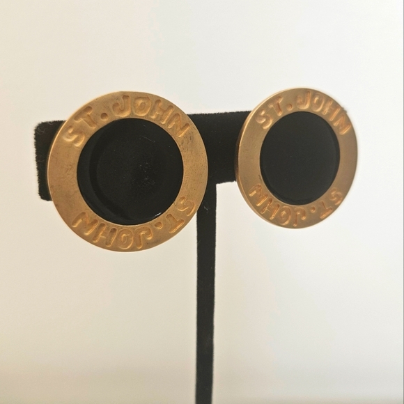 St. John gold tone black enamel earrings 1-1/4th in clip on - Picture 11 of 12